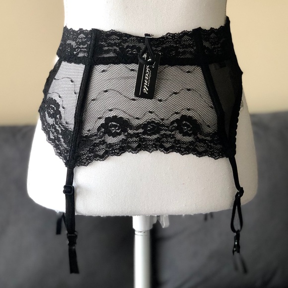 Escante Other - 🆕 ESCANTE Garter Belt Black